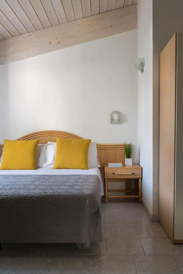 ריצ'יונה Hotel Sole 3*,  איטליה