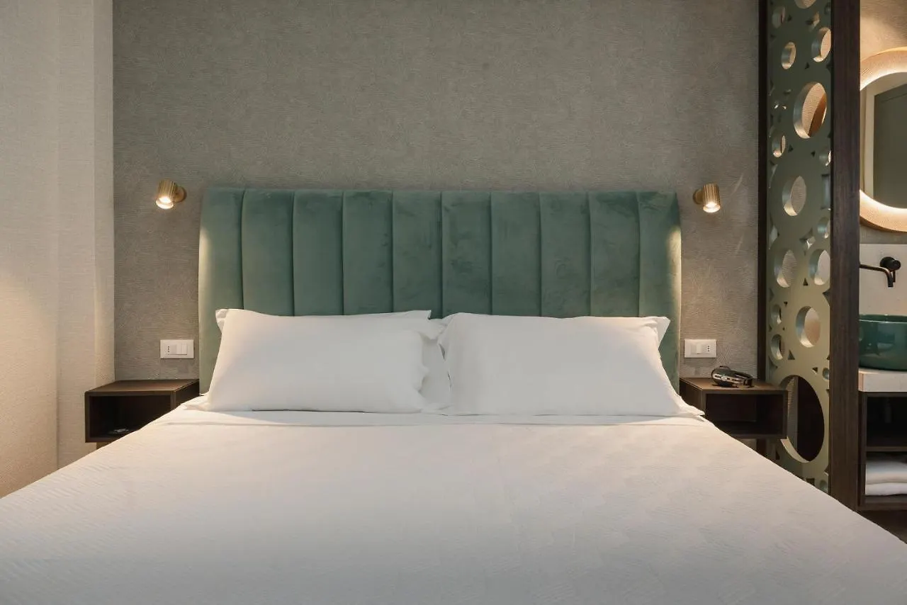 ריצ'יונה Hotel Sole
